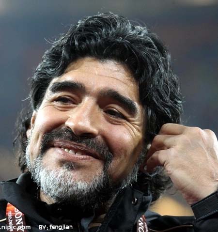 MUNDIAL 2014: Imitador de Maradona roba miradas en Maracaná