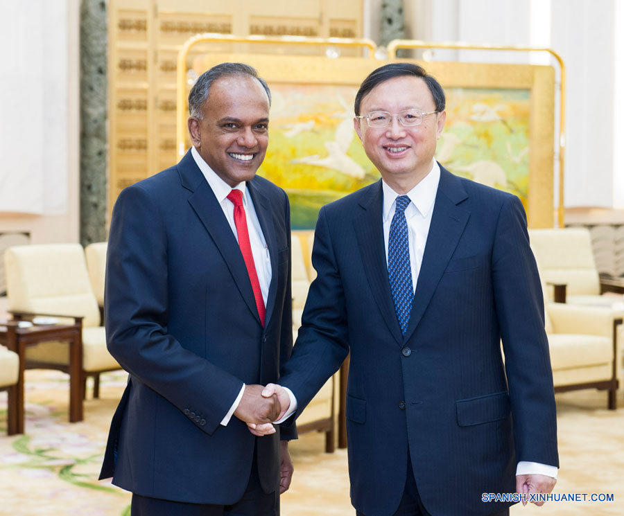 China y Singapur prometen profundizar cooperación
