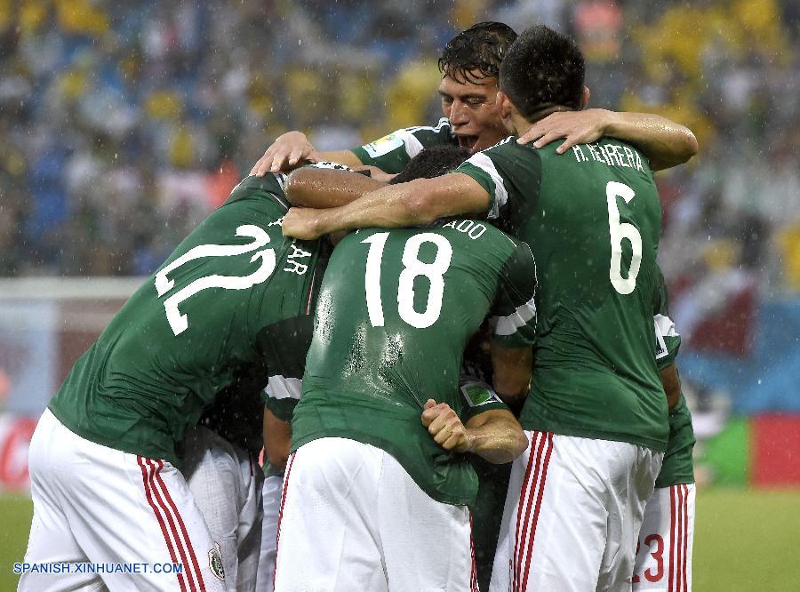 MUNDIAL 2014: México debuta con triunfo 1-0 sobre Camerún 