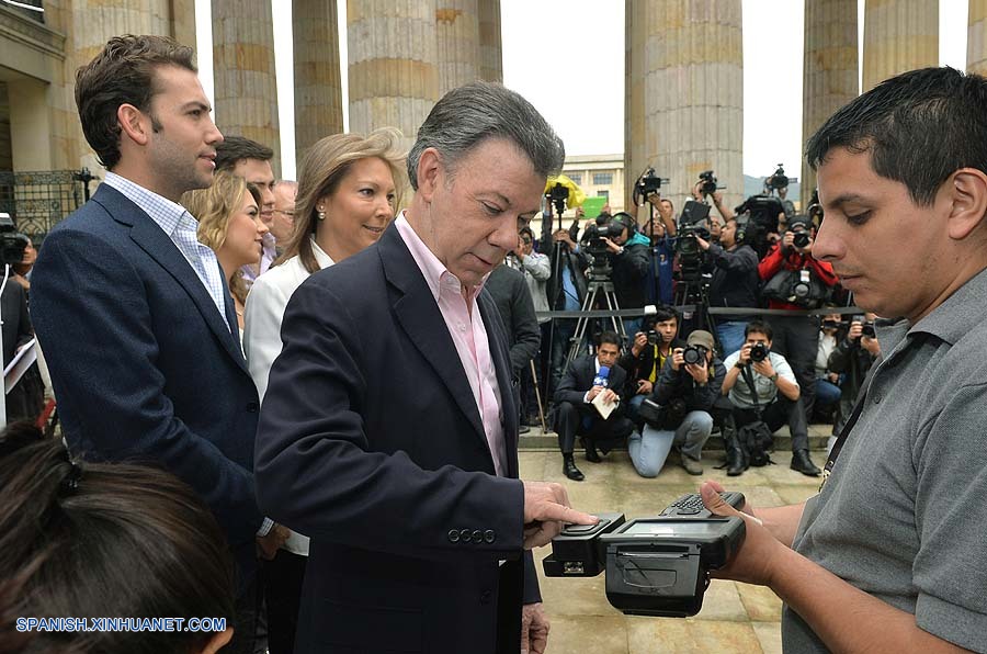 Juan Manuel Santos reelegido como presidente de Colombia