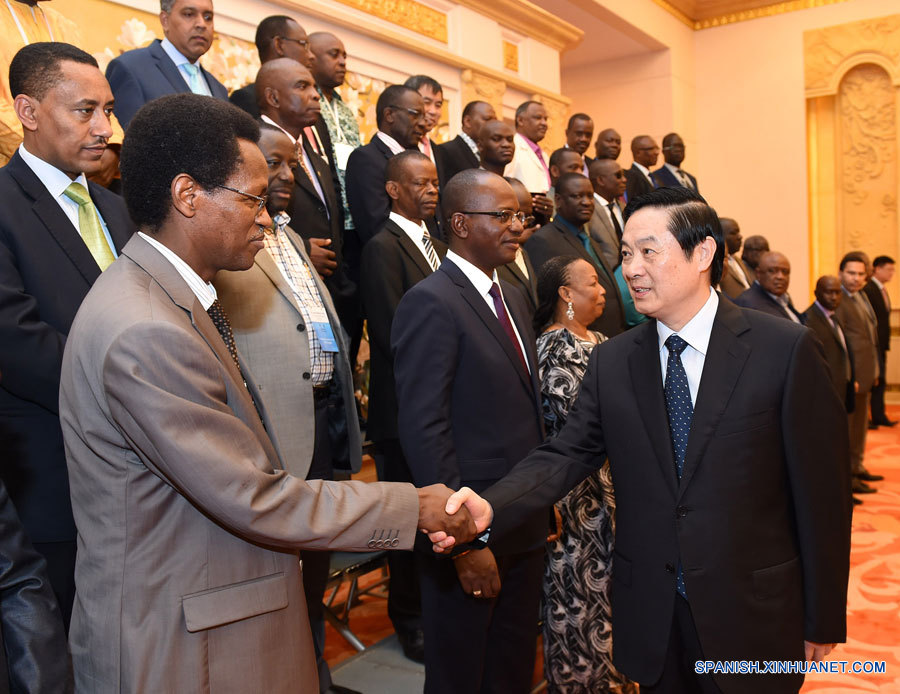 Funcionario de PCCh promete mejorar cooperación de medios de comunicación con África