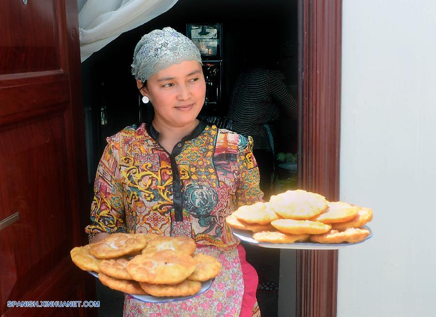 China: Vida cotidiana de condado Yining de Xinjiang 