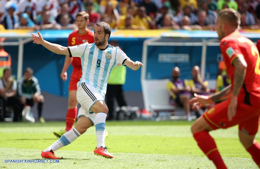 MUNDIAL 2014: Un gol de Higuaín coloca a Argentina en semifinales 