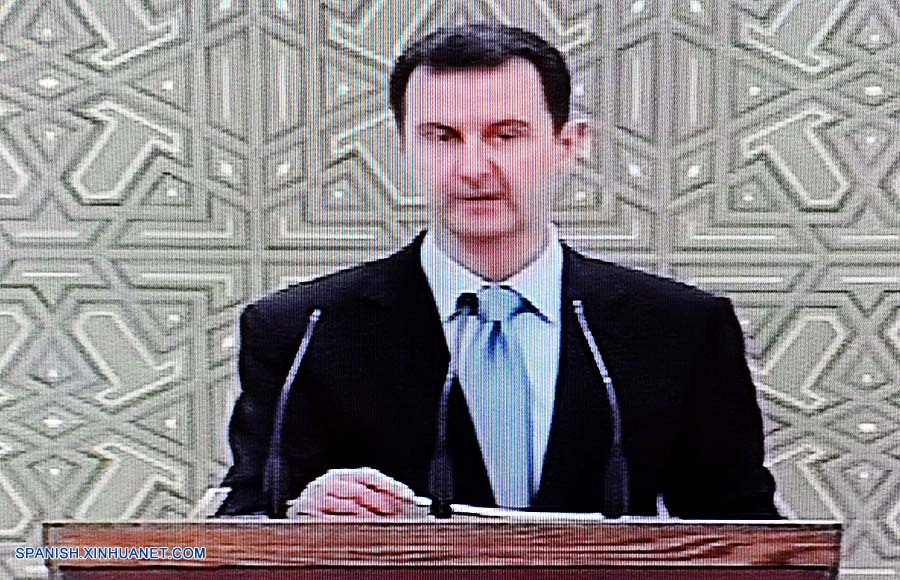 Assad jura como nuevo presidente sirio