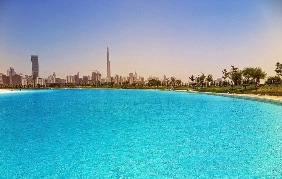 Se espera que esté terminado en 2020 en Dubai el proyecto de Sheikh Mohammed bin Rashid, incluyendo el mayor lago cristal de sal del mundo, que cubre más de 40 hectáreas.
