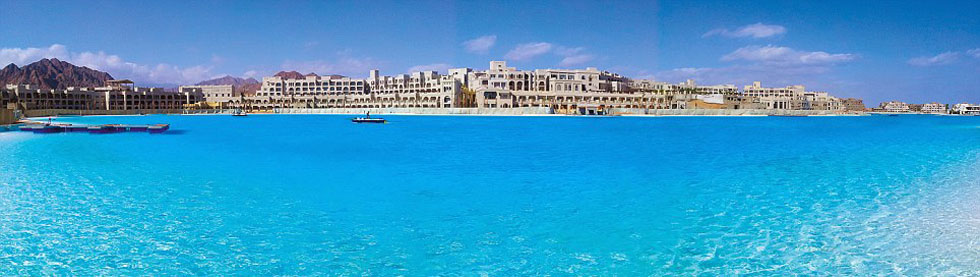 Crystal Lagoons construye una zona enorme de una laguna de 12.5 hectáreas en Sharm El Sheikh, famoso lugar turístico de Egipto. Se espera que establezca un nuevo récord mundial.