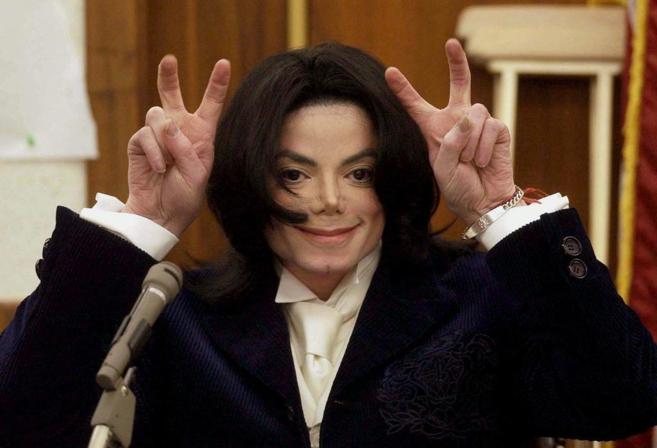Michael Jackson, demandado por abusos sexuales 5 años después de su muerte