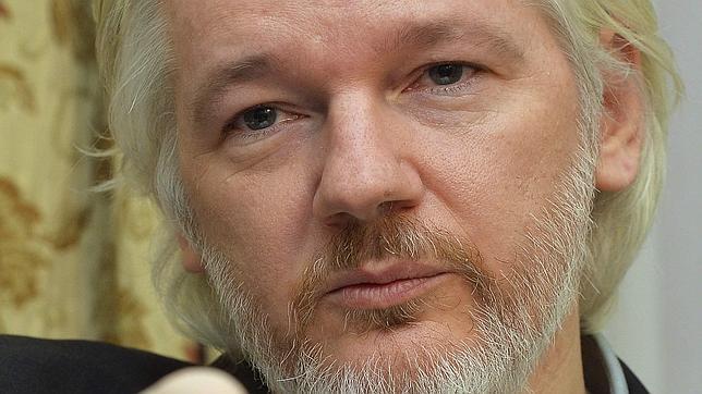 Julian Assange dice que abandonará pronto la embajada de Ecuador