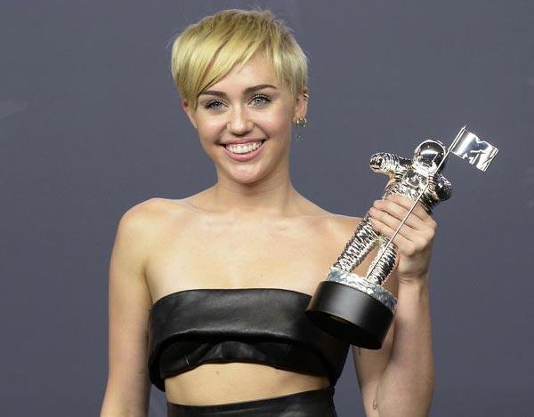 Miley Cyrus en los MTV Video Music Awards 2014 en Inglewood, California, el 24 de agosto de 2014. 
