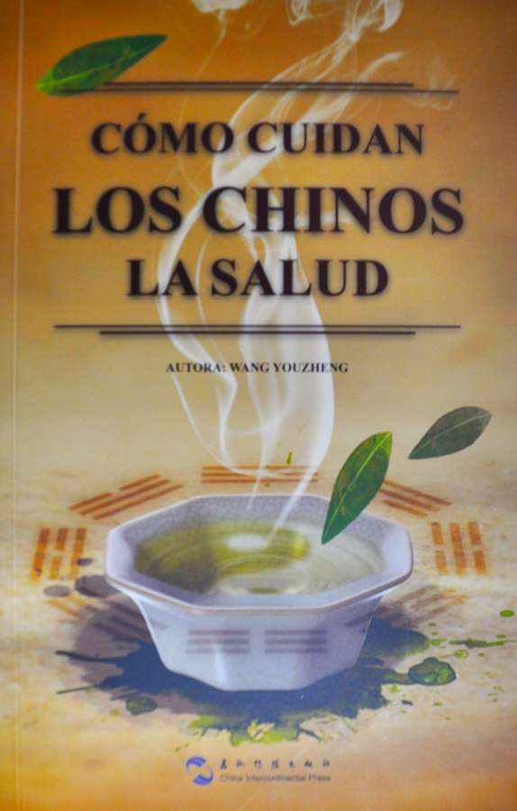 Presentan libro sobre medicina china en idioma español