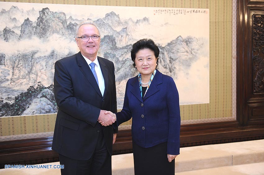 Viceprimera ministra china promete cooperación más estrecha con UE 