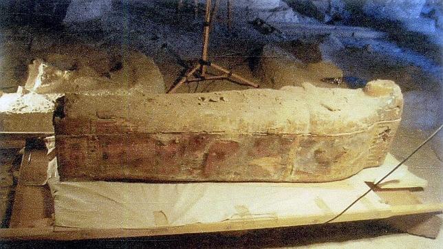 Encuentran en Egipto el sarcófago y momia de la cantora de Amón