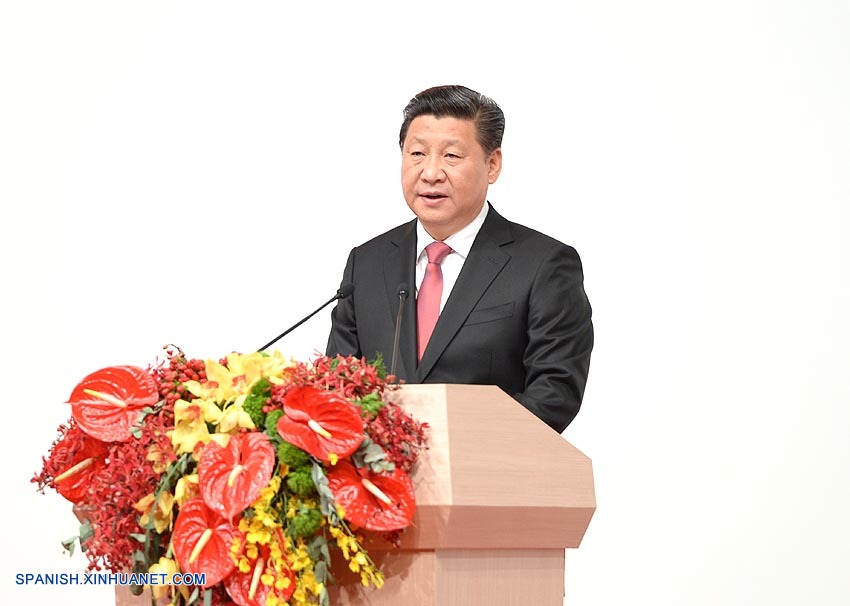 Presidente chino reitera firme determinación de avanzar en la práctica de "un país, dos sistemas"