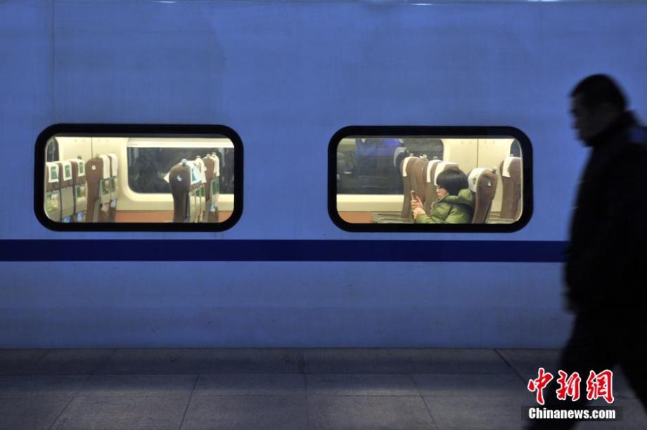 El nuevo tren bala Pekín-Yanjiao se queda sin pasajeros