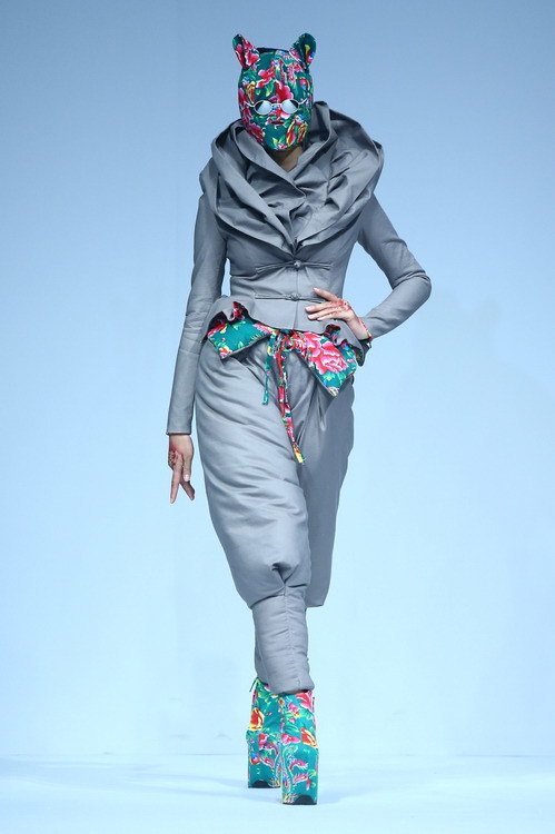 Vuelve la moda kitsch de los 80 (2)