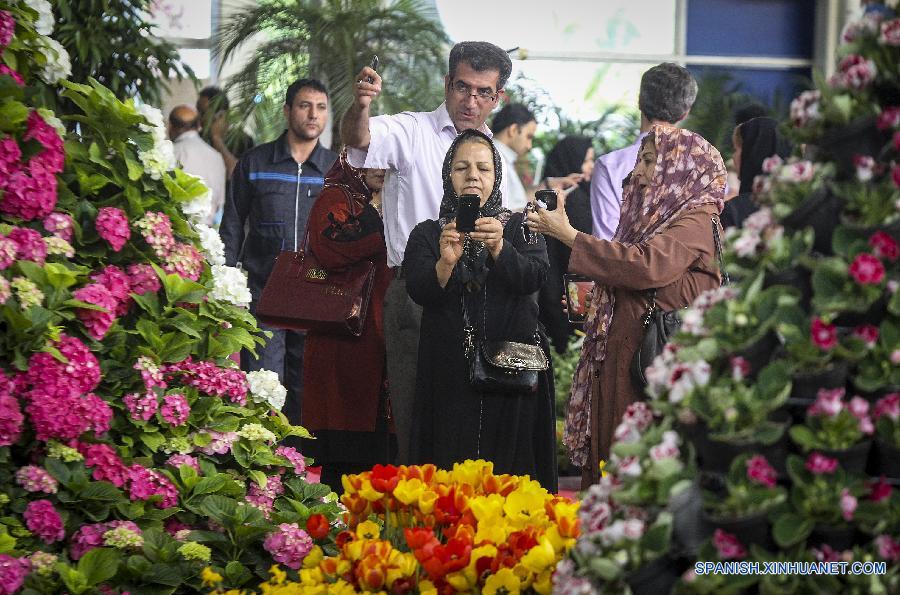 Exposición internacional de flores y plantas en Teherán