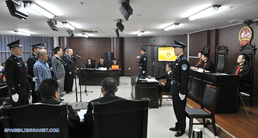 Tres policías juzgados por fuga carcelaria en noreste de China
