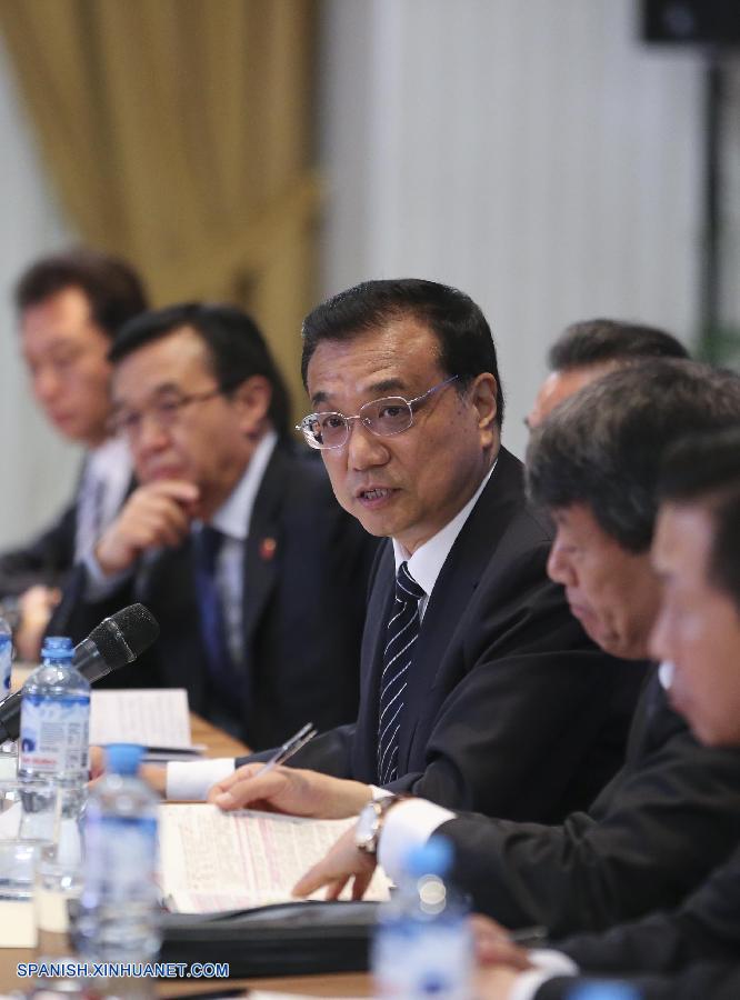Primer ministro chino alienta a empresas a actualizar cooperación con Perú