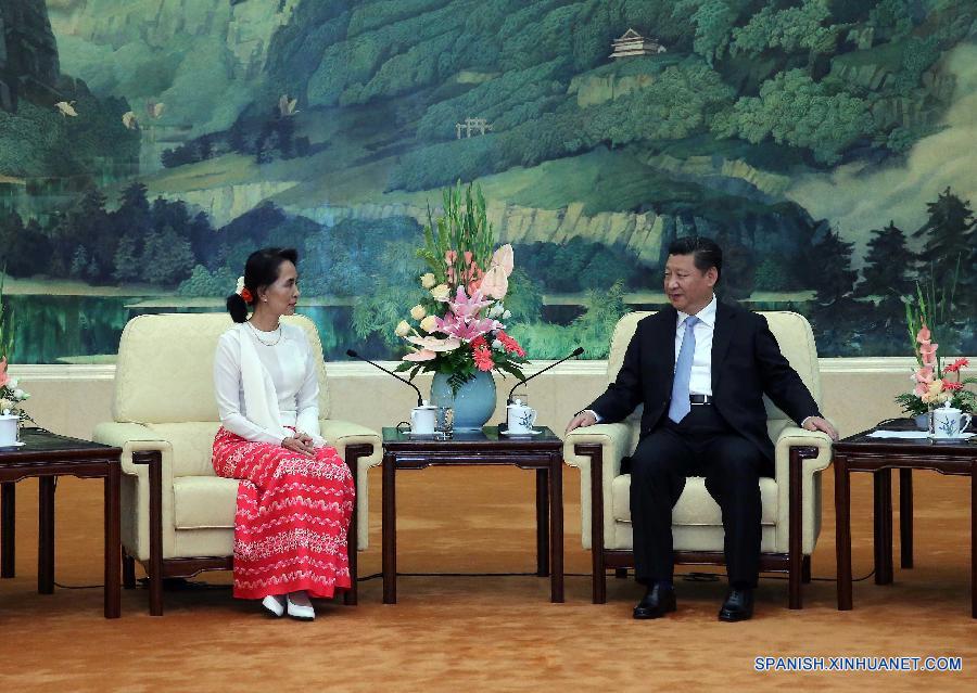 Presidente de China se reúne con Aung San Suu Kyi