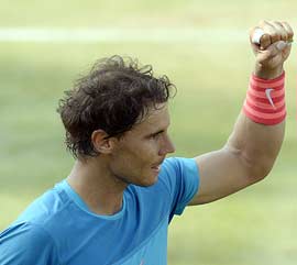 Nadal derrota a Tomic y pasa a semifinales en torneo de Stuttgart