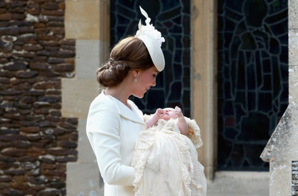 Bautizan a la princesa Carlota de Cambridge