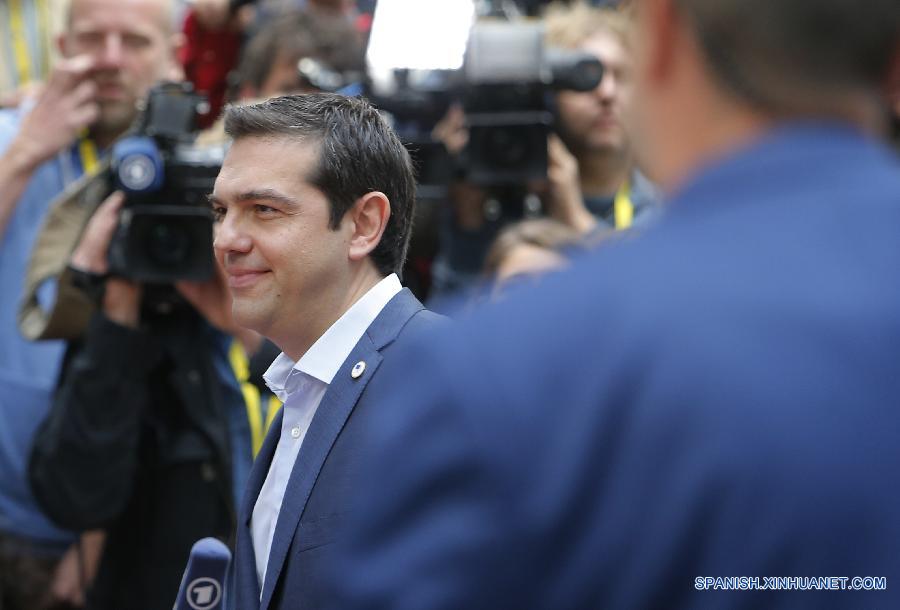 Inicia Eurocumbre con división de líderes en torno a deuda griega
