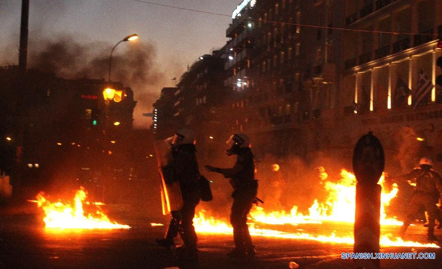 Protestas en Grecia previas a votación sobre acuerdo se vuelven violentas