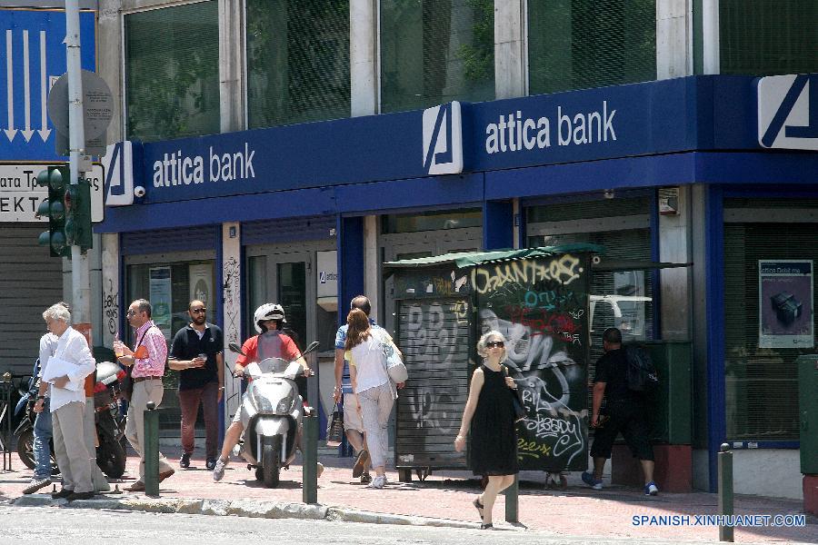 Oficial: Bancos griegos reabrirán el lunes y seguirán controles de capital 2