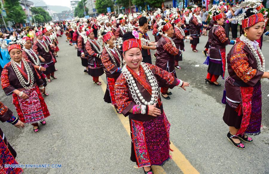 Guizhou: Festival cultural Yang'esha del grupo étnico Miao en Condado Jianhe 6