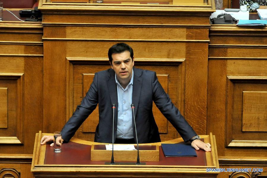 Parlamento griego aprueba segundo paquete de reformas cruciales para el rescate 2