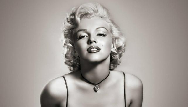 Revelan imágenes inéditas del desnudo más famoso de Marilyn Monroe