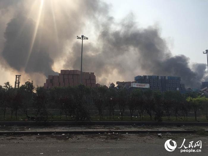 Imágenes del lugar de las explosiones cerca de puerto de Tianjin