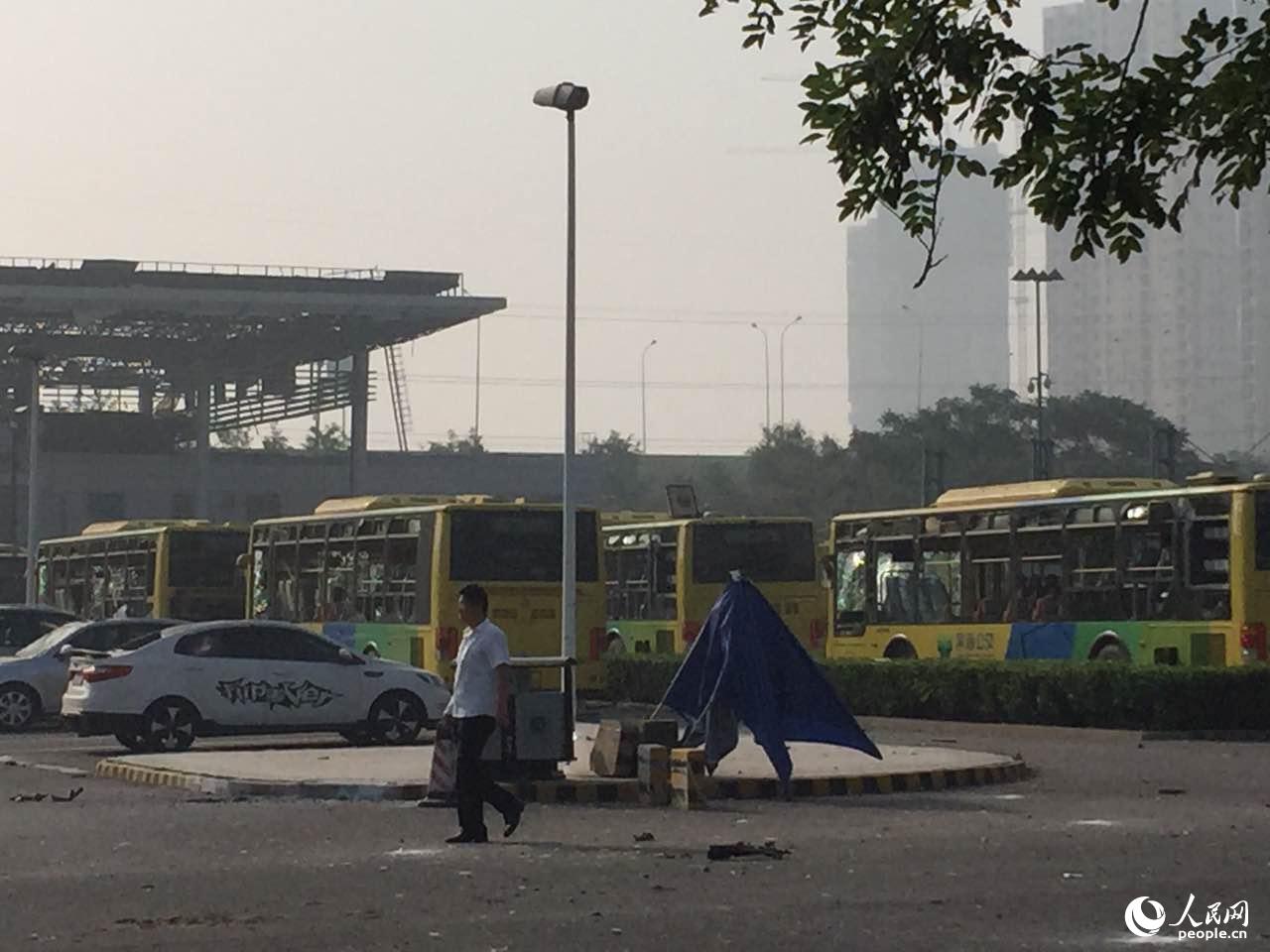 Imágenes del lugar de las explosiones cerca de puerto de Tianjin