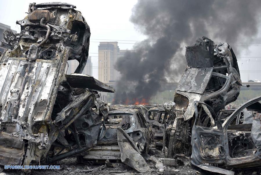 Almacén de explosión en Tianjin en llamas otra vez 3