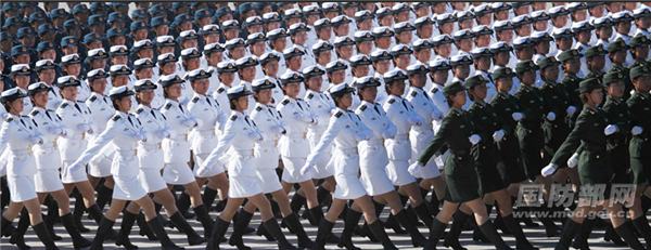 Soldadas chinas: las más bellas en los desfiles militares