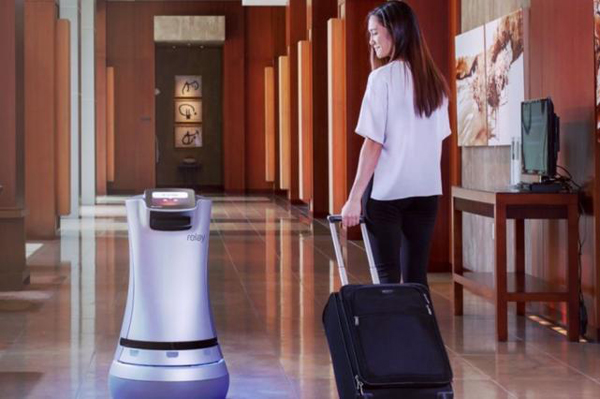 Robots realizan servicios de habitación en hoteles de Silicon Valley