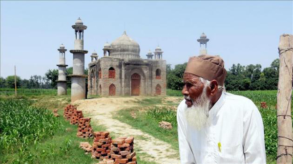 Hombre con escasos recursos construye una réplica del Taj Mahal en honor a su esposa