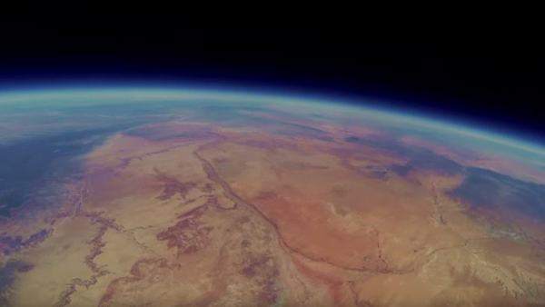 Reaparece cámara enviada a la estratosfera hace dos años con imágenes increíbles