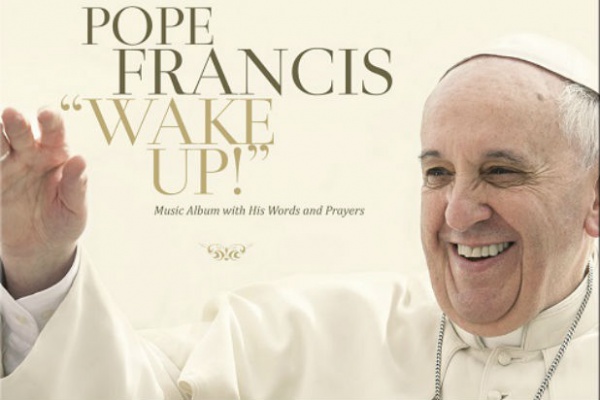 El papa Francisco lanza su primer álbum, como una verdadera estrella de rock