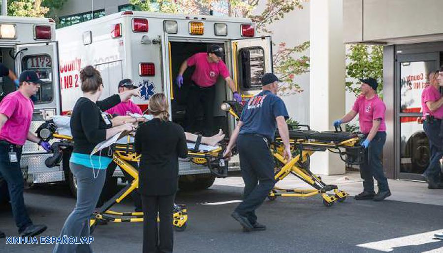 Tiroteo en universidad de Oregon deja 10 muertos y 20 heridos