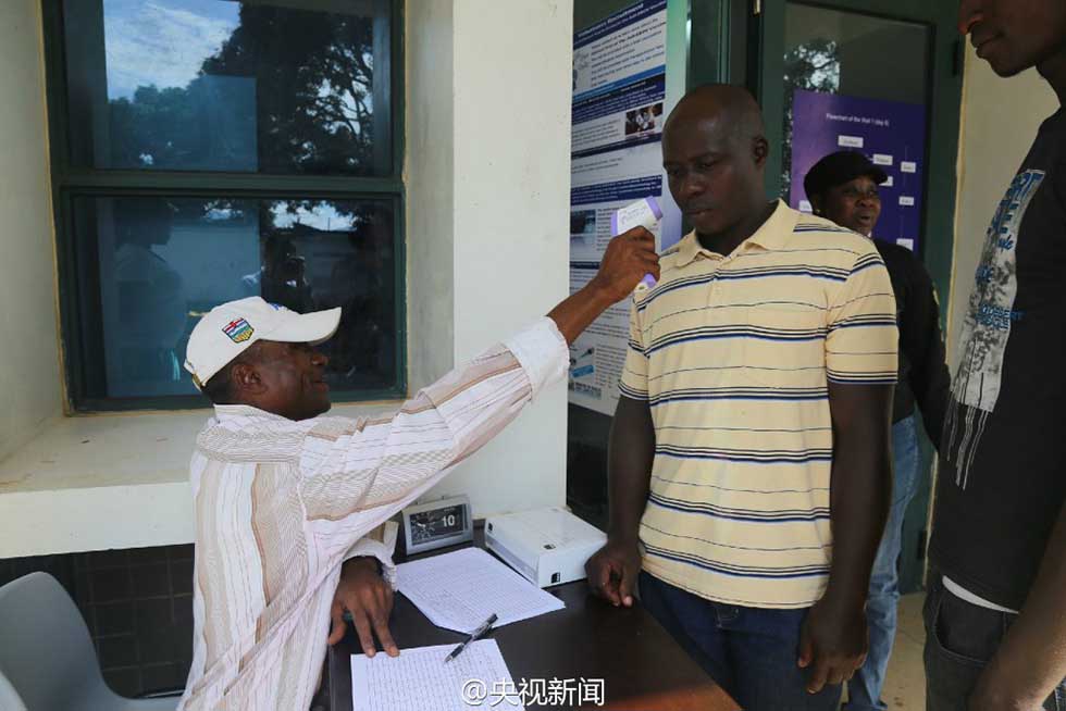 La vacuna contra el Ébola desarrollada por China obtiene el permiso para ensayos clínicos en el extranjero por primera vez
