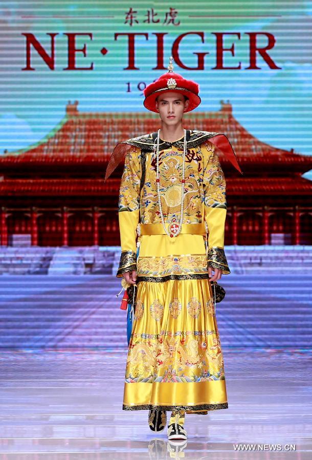 Comienza la Semana de la Moda de China en Pekín