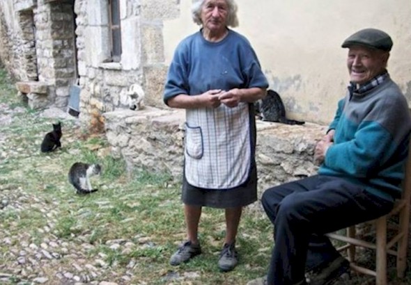 Un pueblo español con sólo dos habitantes ancianos