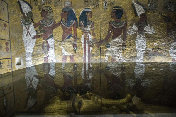 Comienzan a escanear la tumba de Tutankamón en busca de Nefertiti
