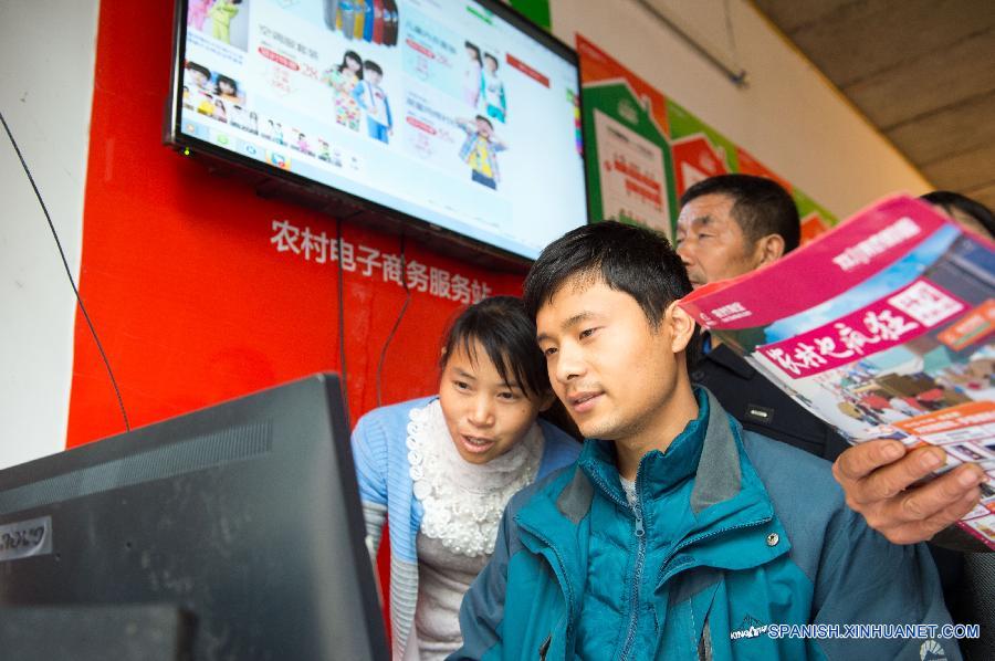 Aldeanos chinos ya compran y ventan en línea