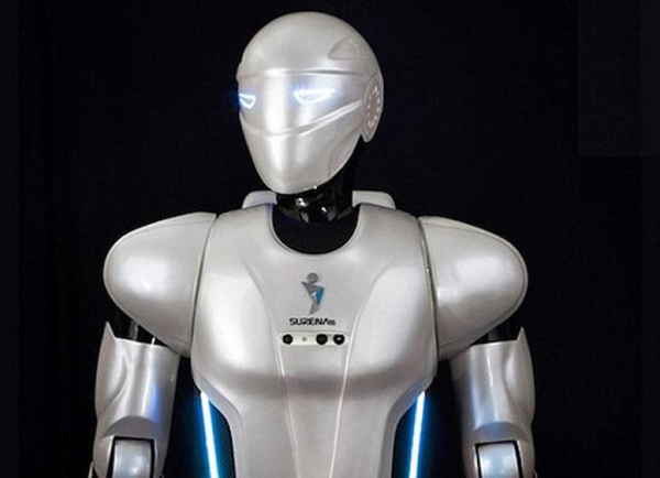 Presentan un robot humanoide que corre, juega al fútbol y habla persa