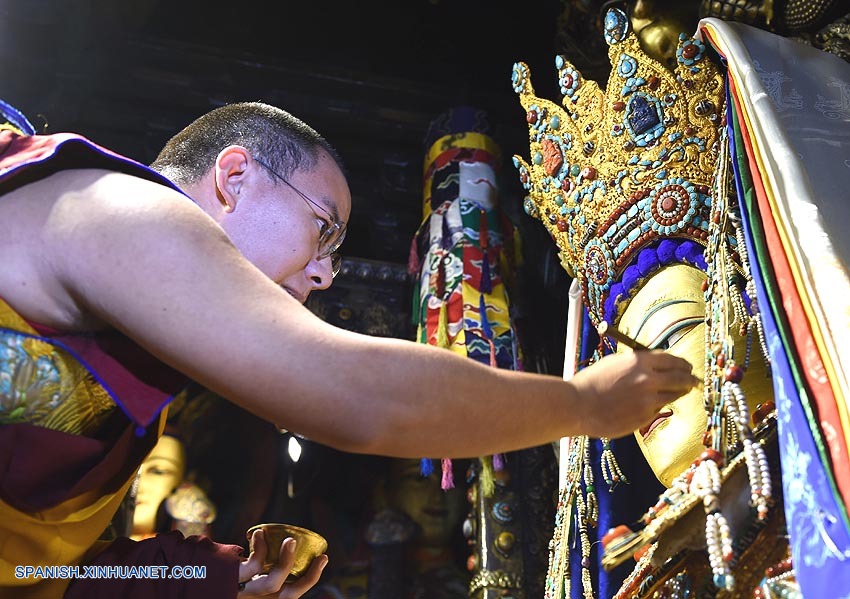 Panchen Lama visita templo de Jokhang en Tíbet