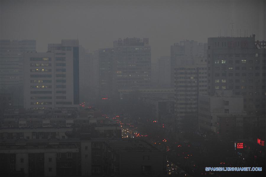 Beijing emite primera alerta roja por contaminación