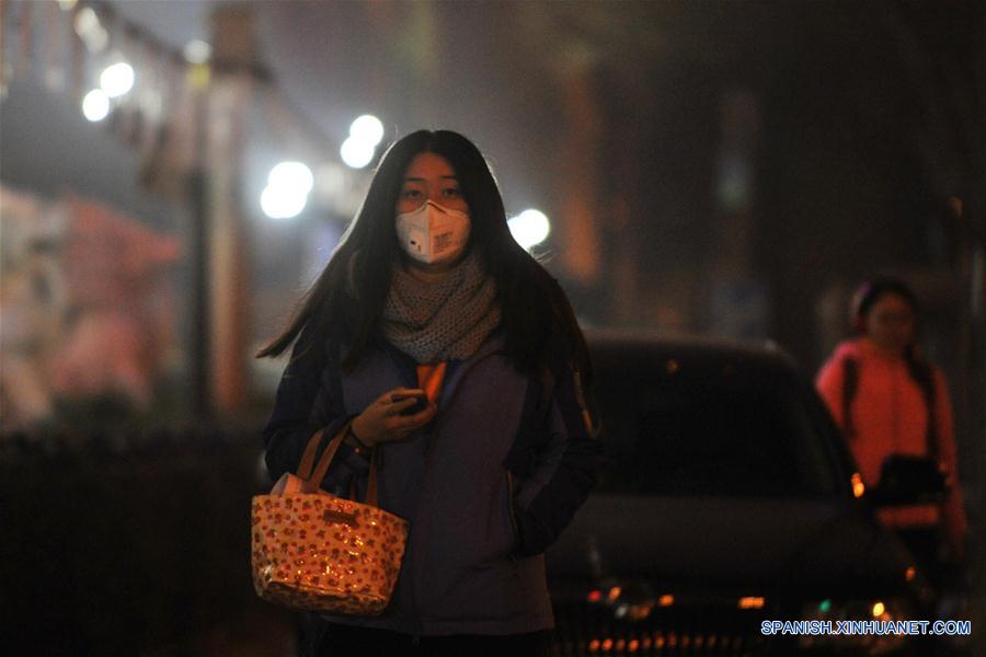 Beijing emite primera alerta roja por contaminación