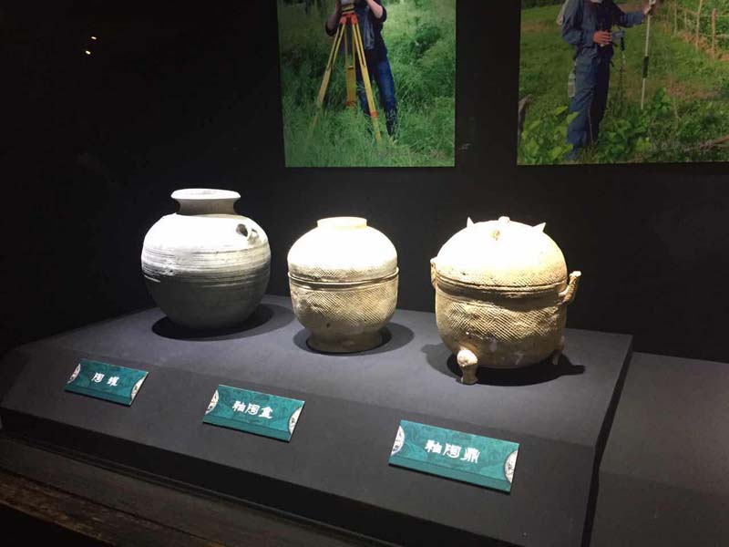 Periodistas extranjeros visitan el Museo Provincial de Jiangxi y la aldea Yanfang de Ji´an